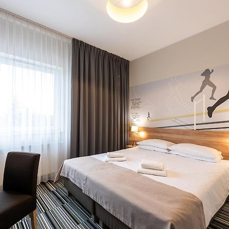 Hotel Maraton Szamotuły Eksteriør billede